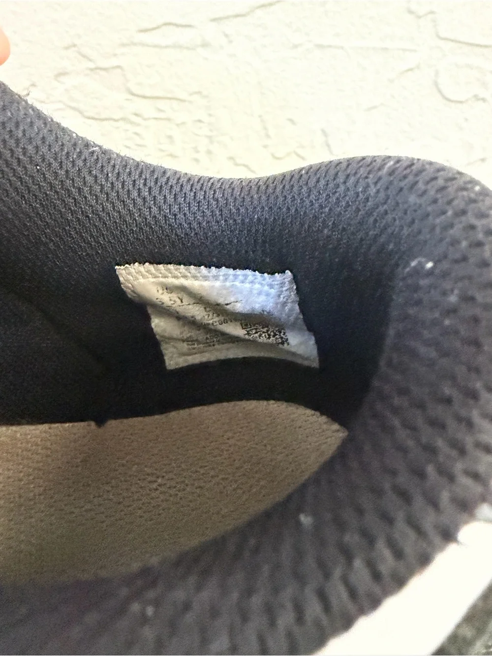 Youth Nike Low-Top Sneakers in Black and White Pandas